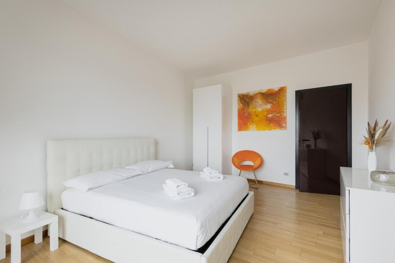 Easylife - Elegante Attico 2 Min Da Parco Sempione Appartamento